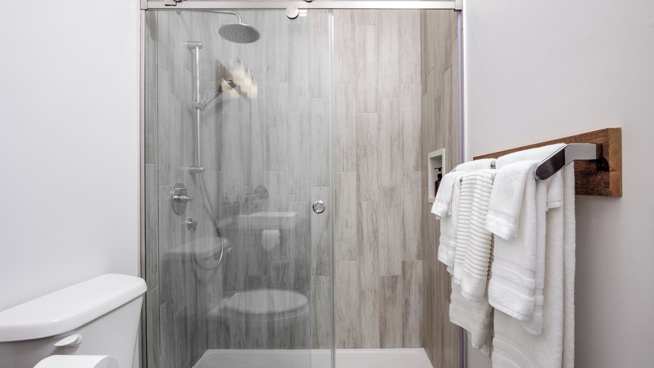 Photo of Bathroom in Rawdon