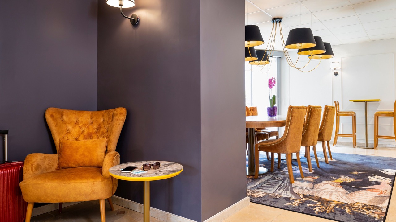 Photo of Others in Notre-Dame