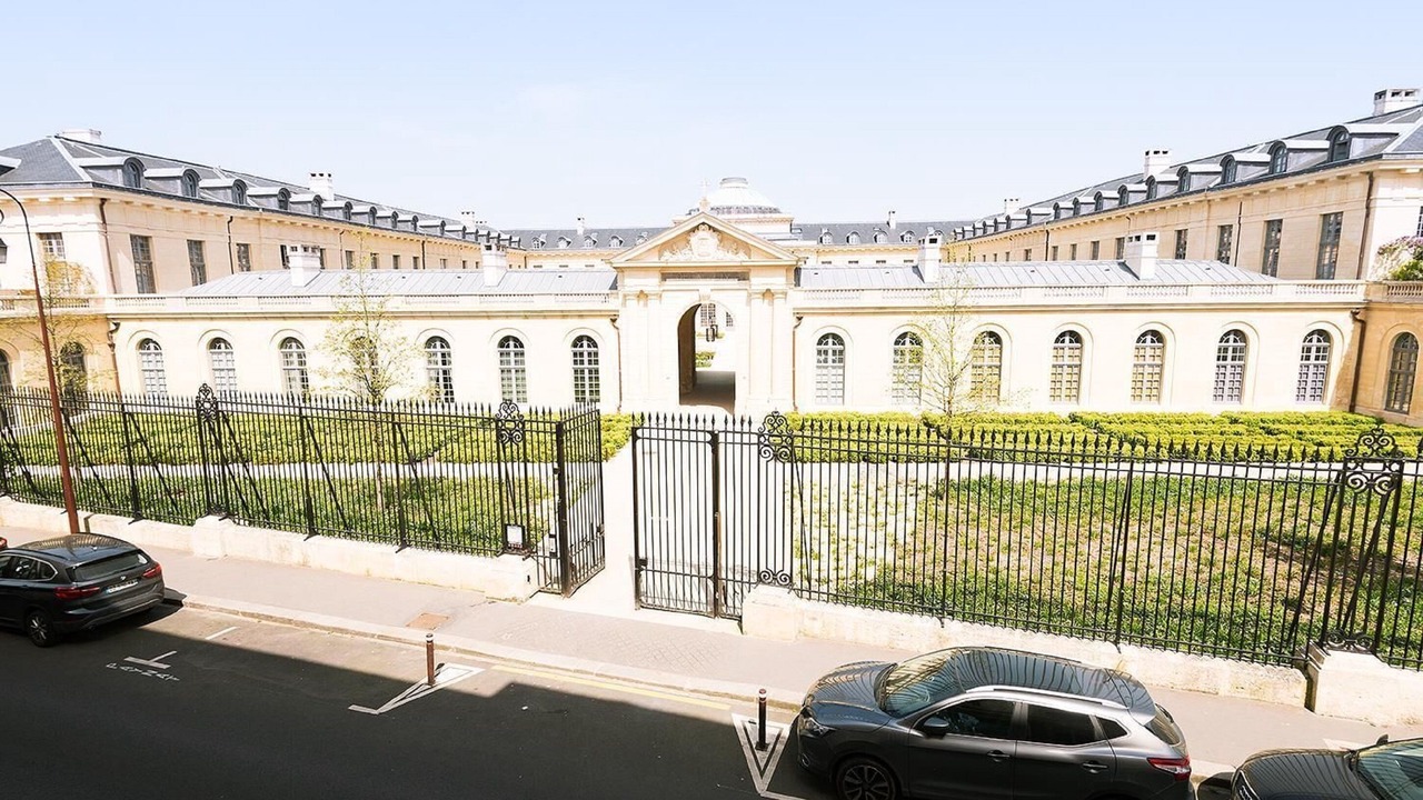 Photo of Others in Notre-Dame
