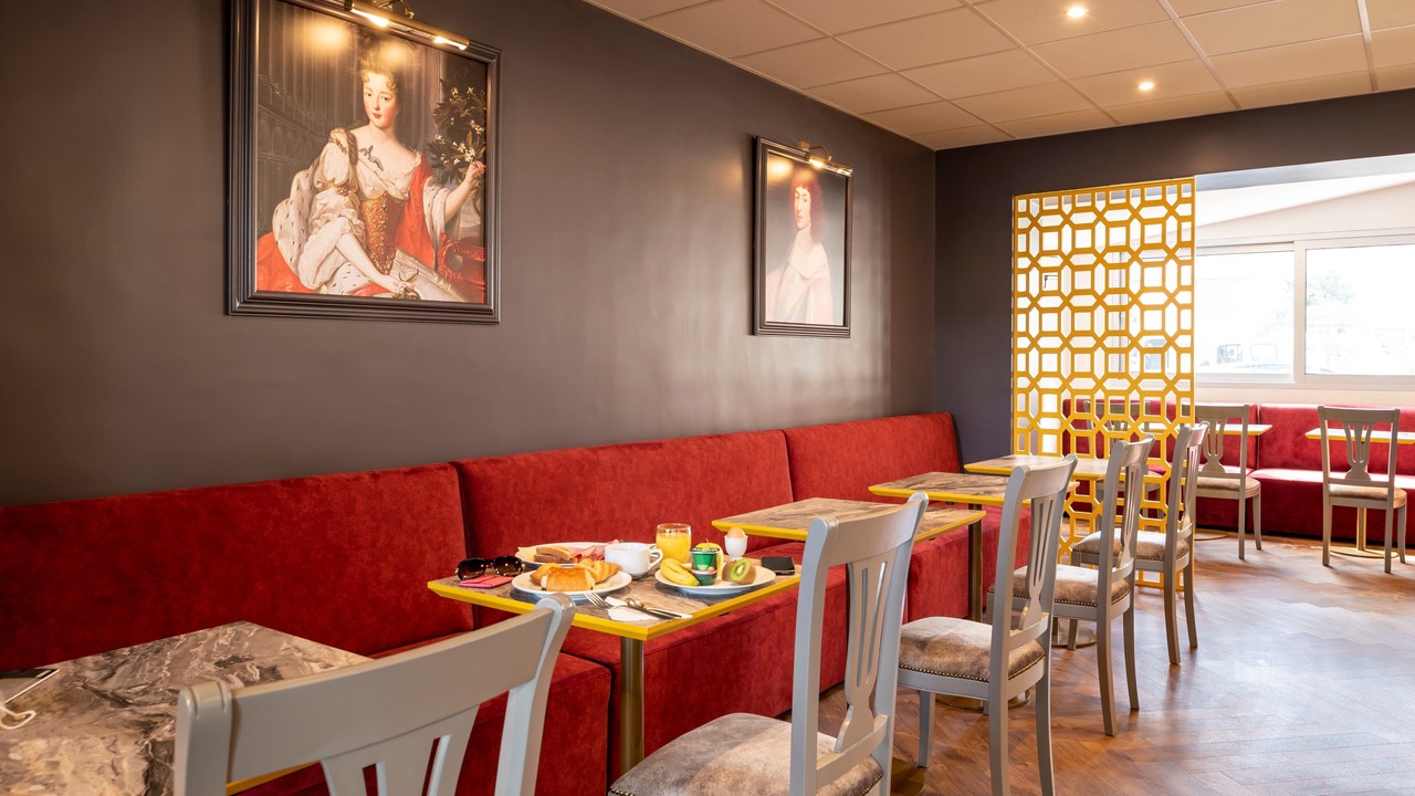 Photo of Others in Notre-Dame