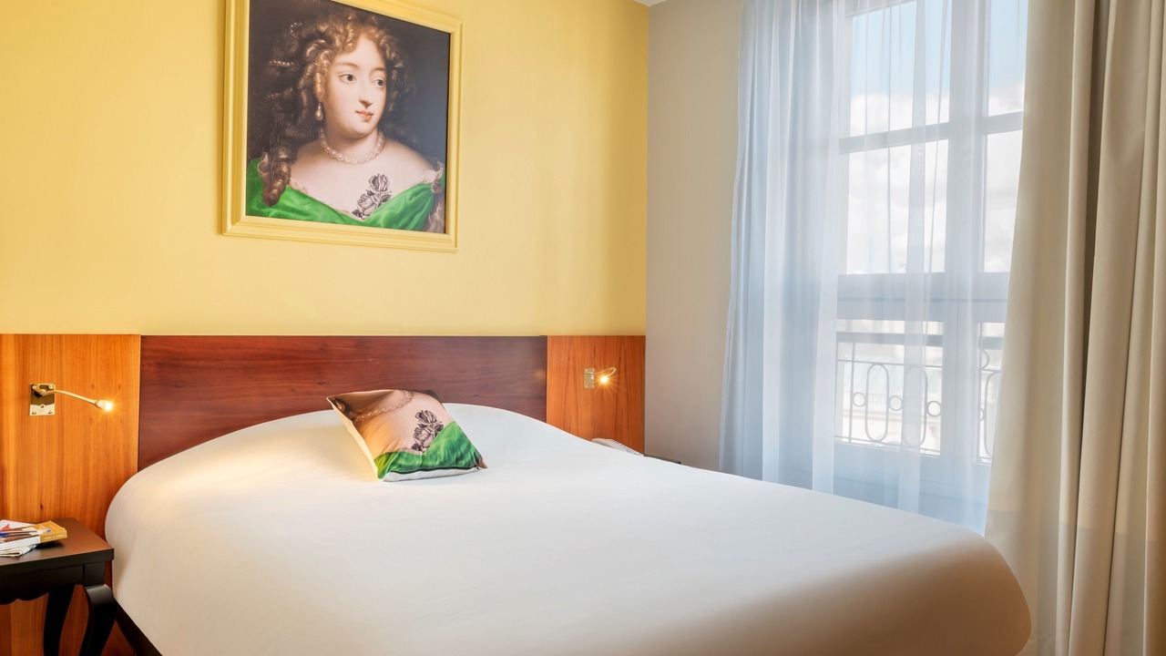 Photo of Bedroom in Notre-Dame