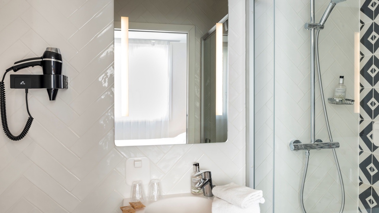 Photo of Others in Notre-Dame