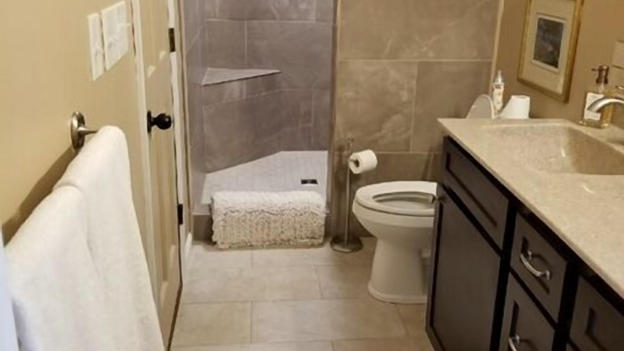 Photo of Bathroom in Russellville