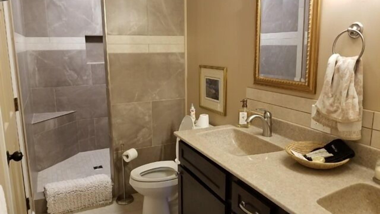 Photo of Bathroom in Russellville