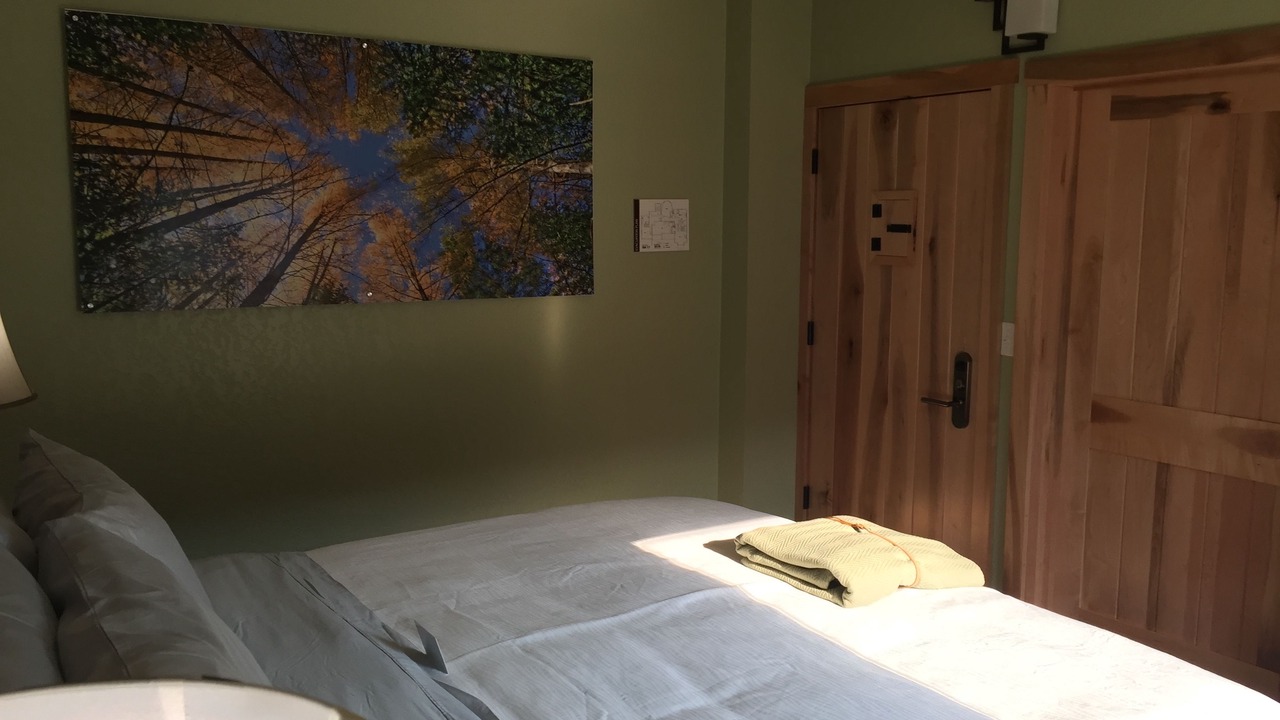 Photo of Bedroom in Munising
