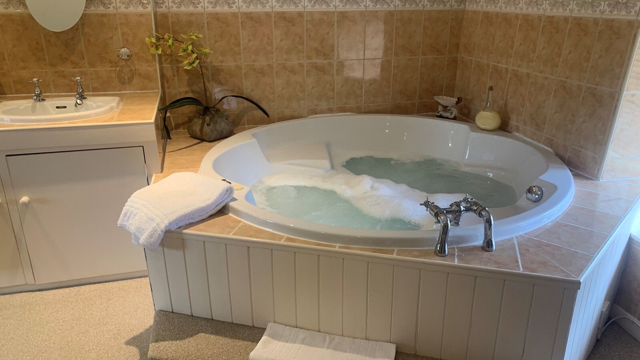 Photo of Bathroom in Lyddington