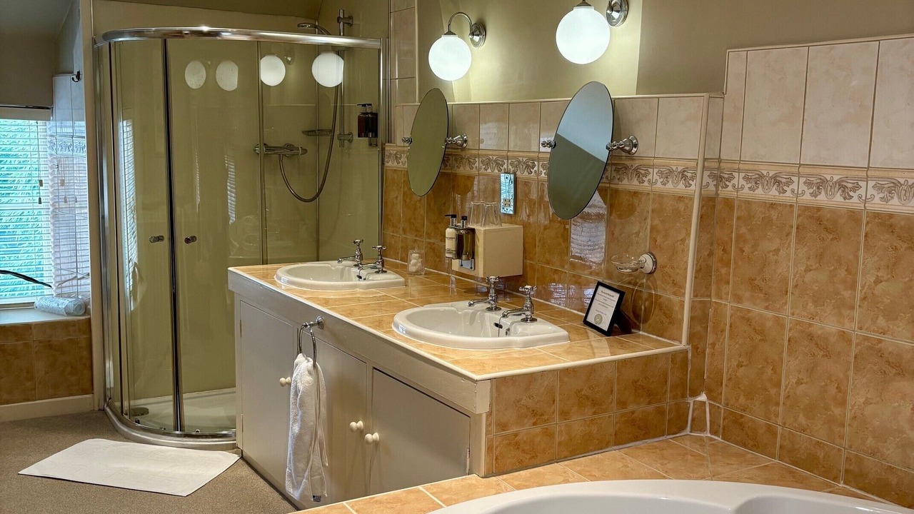 Photo of Bathroom in Lyddington