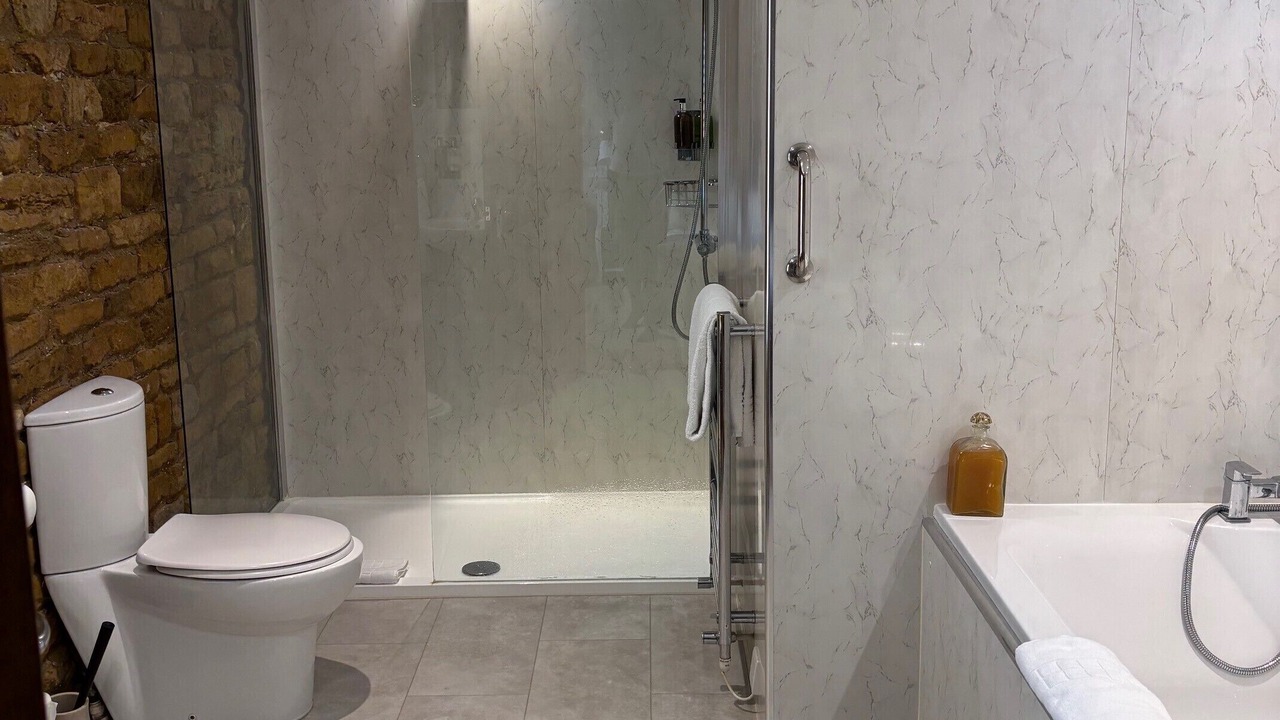 Photo of Bathroom in Lyddington