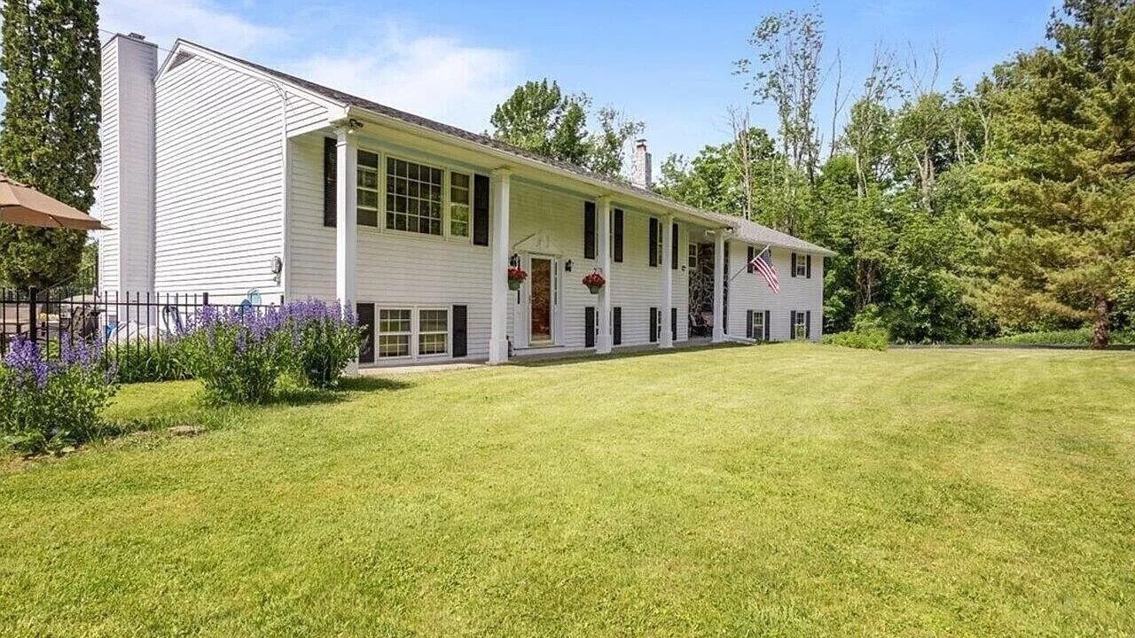 Photo of Outdoor in St. Albans Historic District