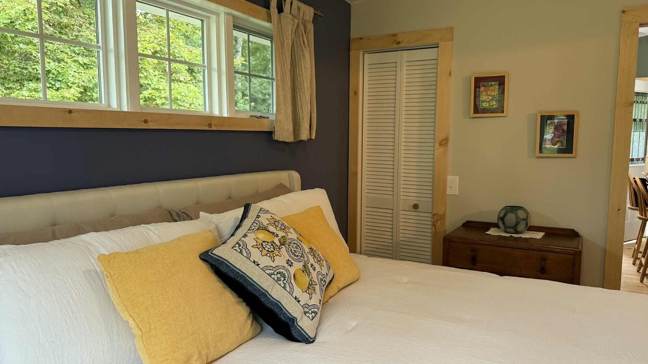 Photo of Others in St. Albans Historic District