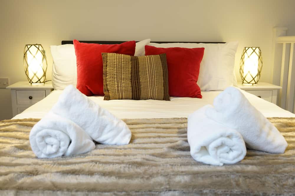 Photo of Bedroom in Cowley