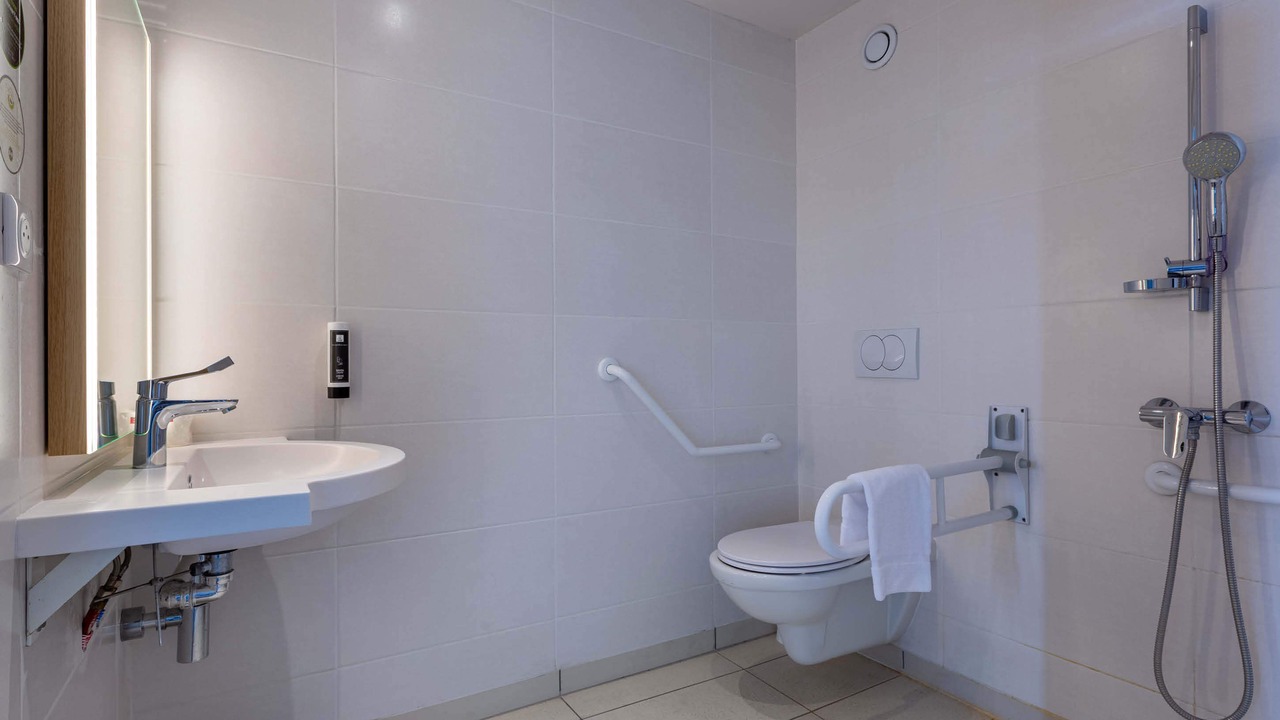 Photo of Bathroom in Chartres