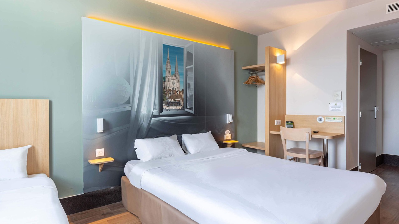 Photo of Others in Chartres