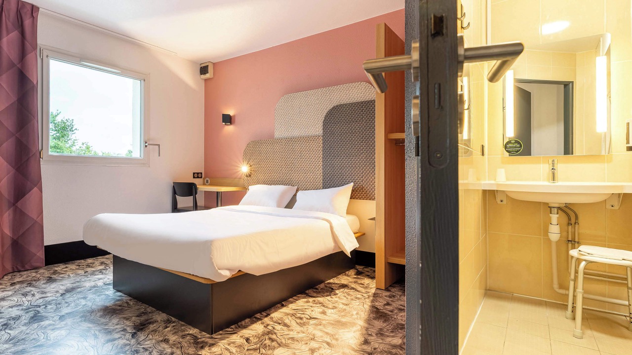 Photo of Bedroom in Saint-Herblain