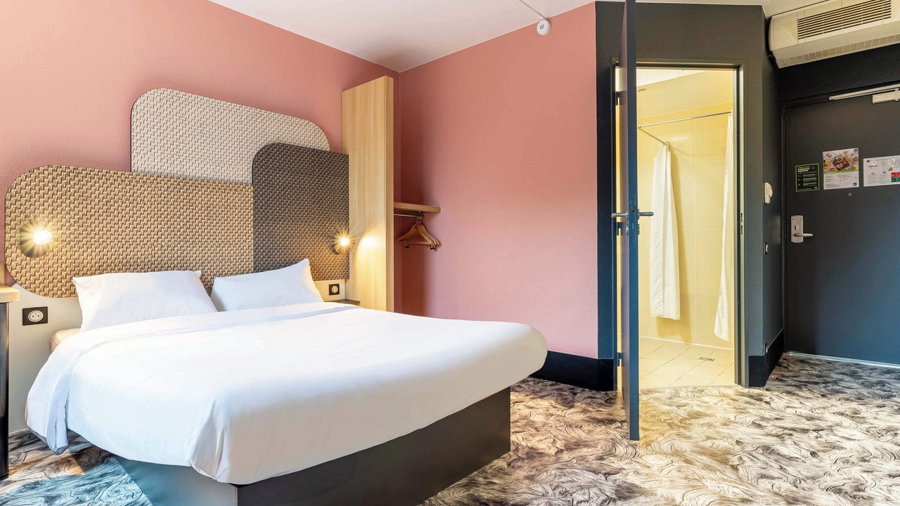 Photo of Bedroom in Saint-Herblain
