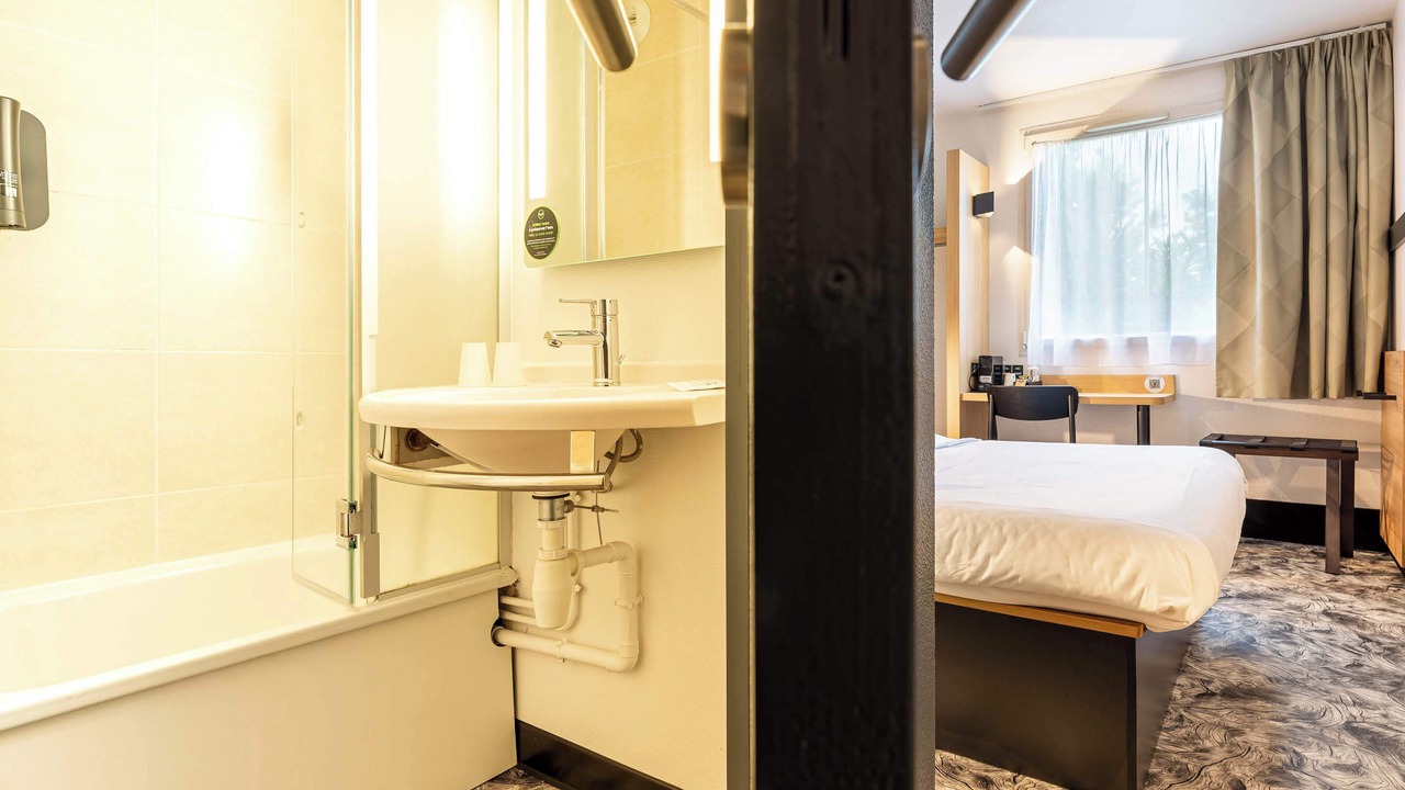 Photo of Bedroom in Saint-Herblain