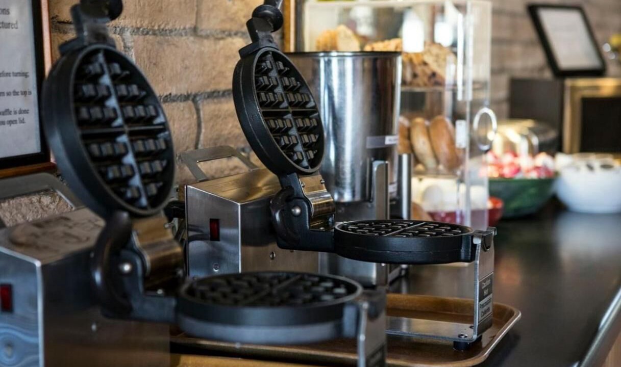 Photo of Others in Salmon