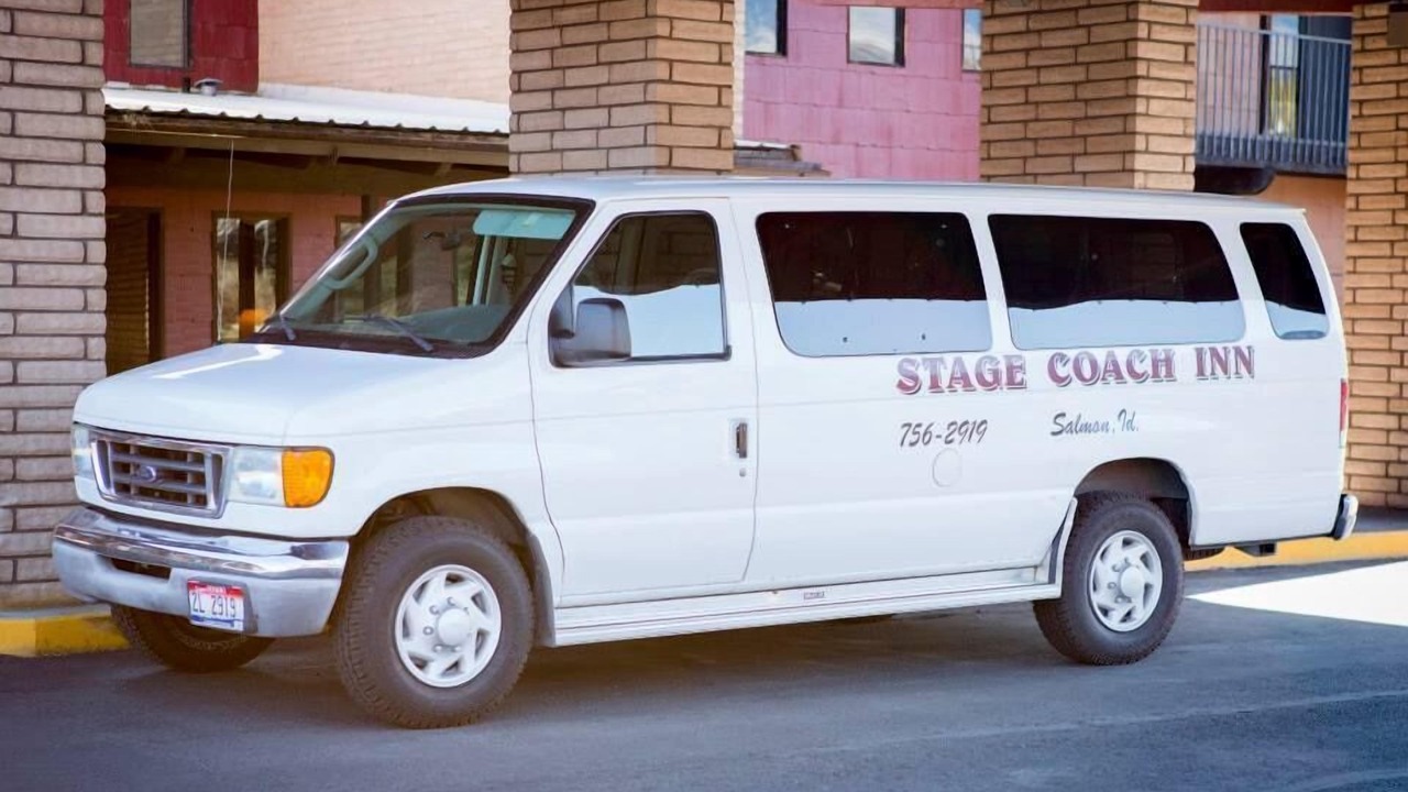 Photo of Others in Salmon