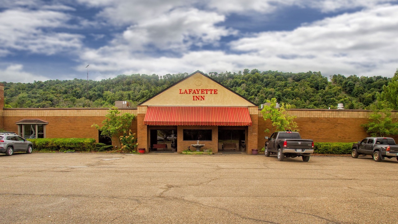 Photo of Outdoor in Moundsville