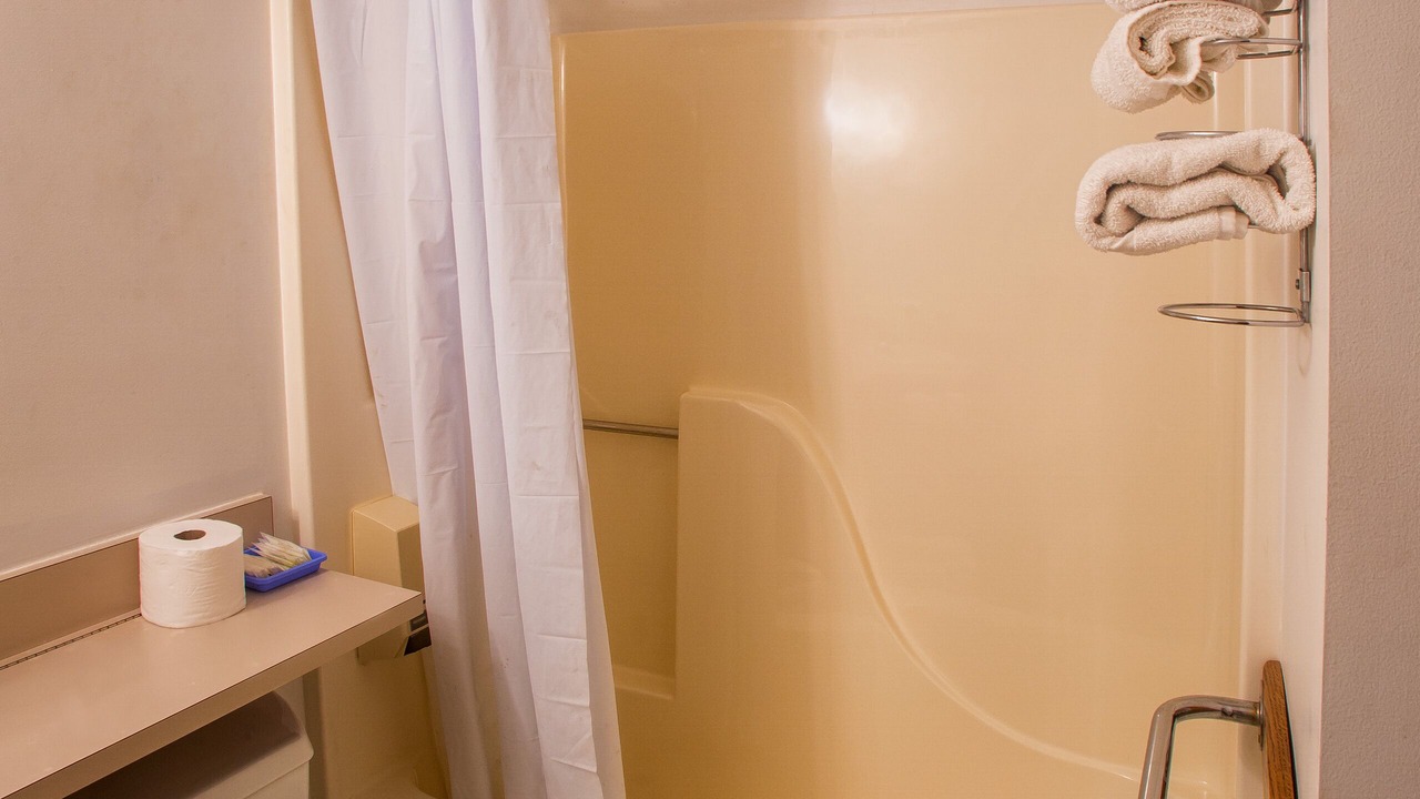 Photo of Bathroom in Moundsville
