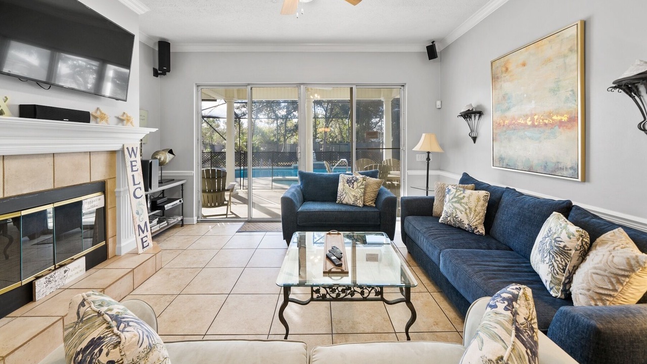 Photo of Livingroom in Fort Bay