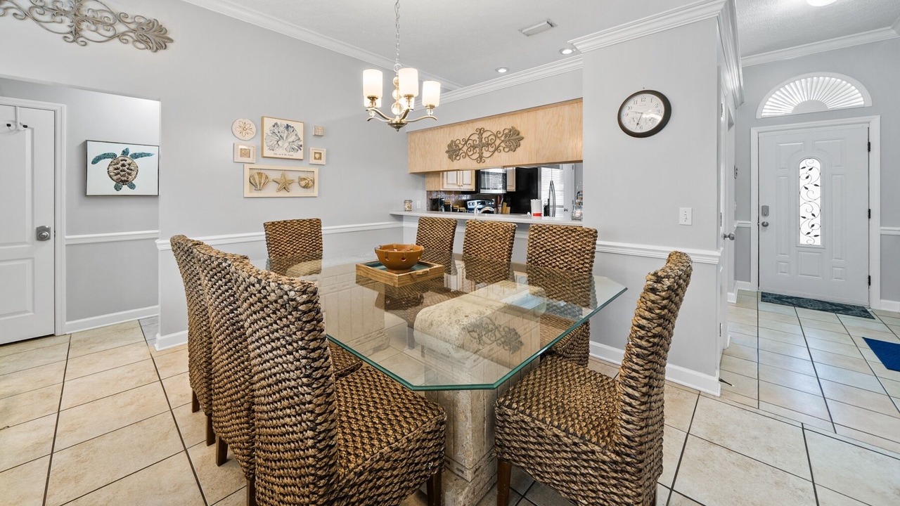 Photo of Livingroom in Fort Bay