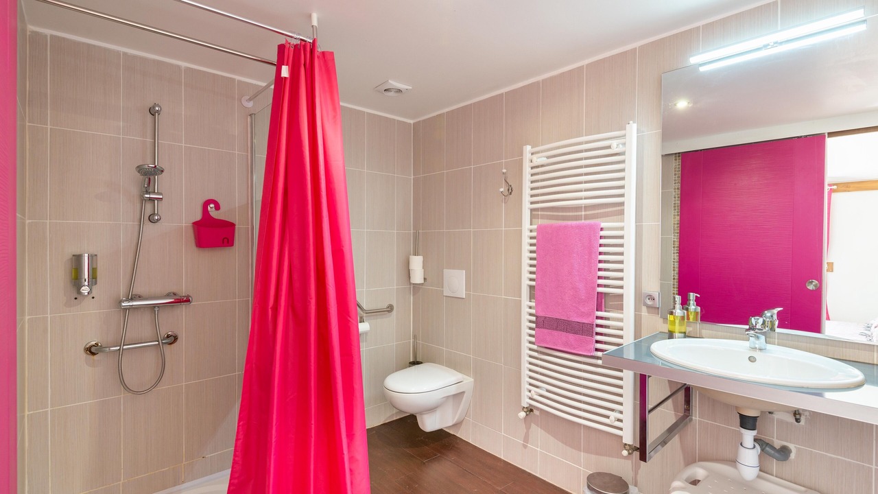 Photo of Bathroom in Vaire