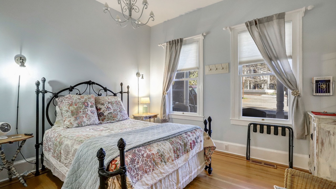 Photo of Bedroom in Nevada City