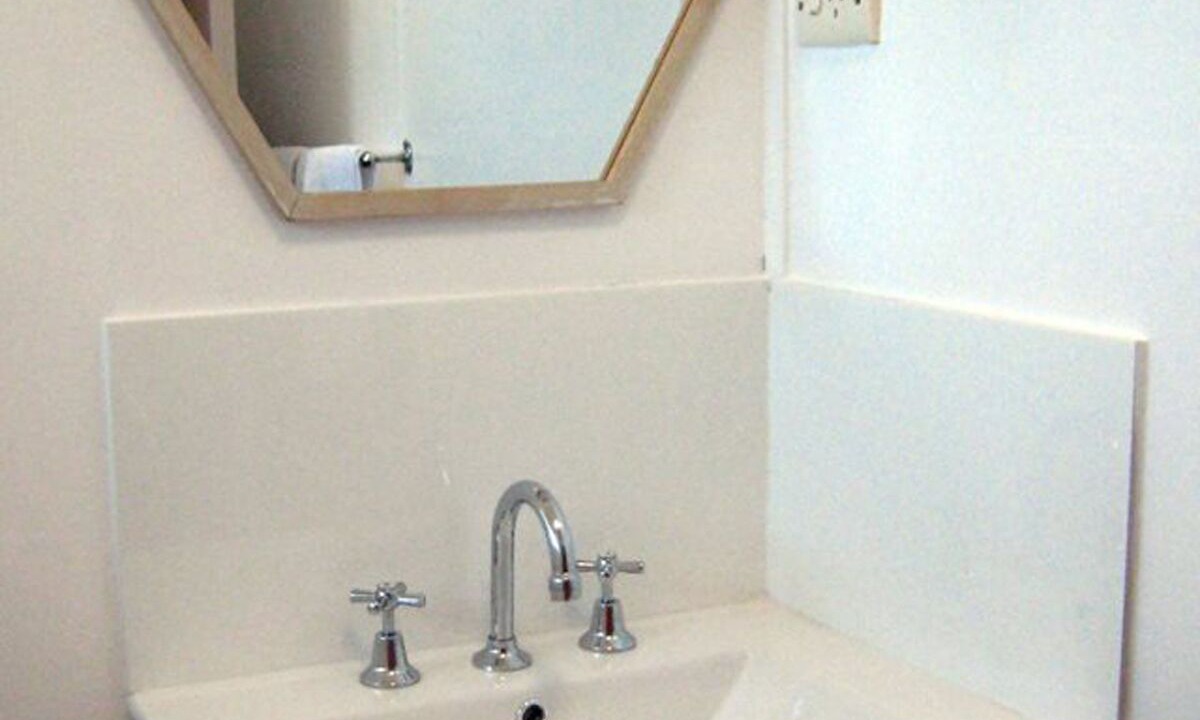 Photo of Bathroom in Childers