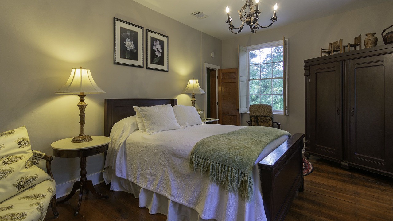 Photo of Bedroom in Natchez