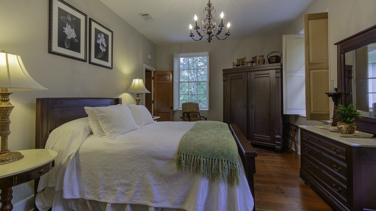 Photo of Bedroom in Natchez