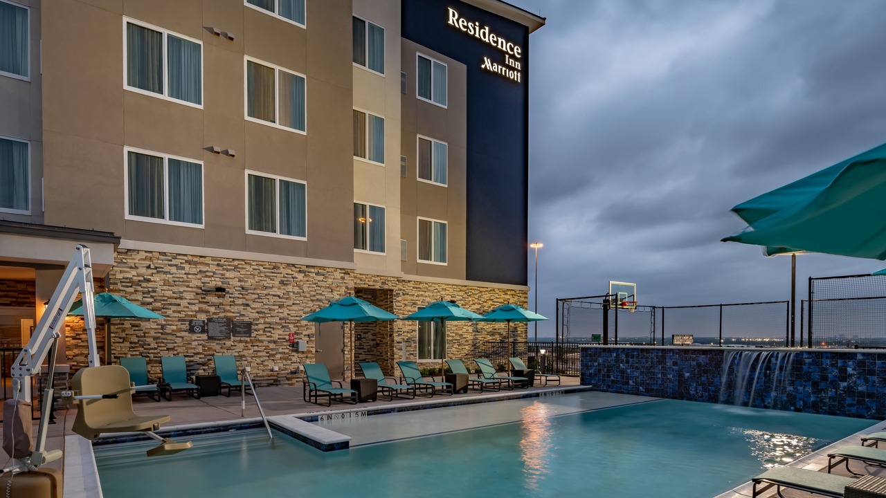Photo of Outdoor in Oak Cliff