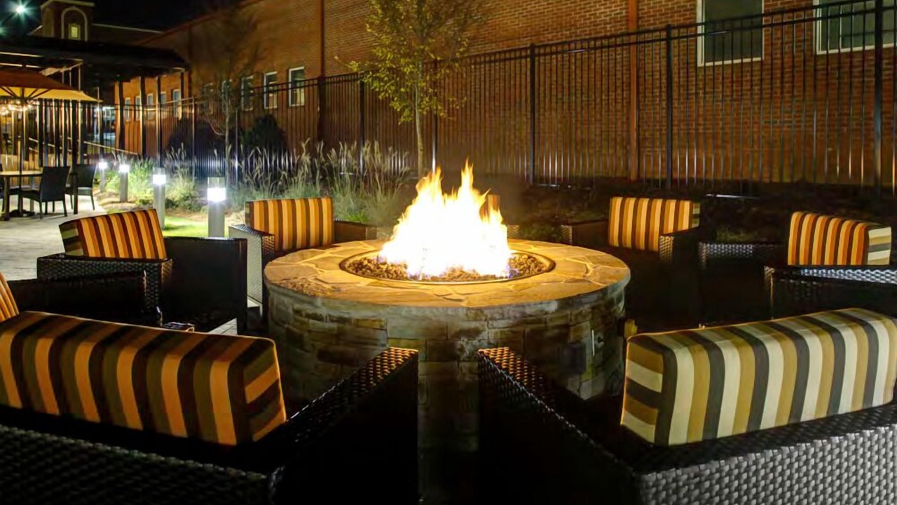 Photo of Livingroom in LaGrange