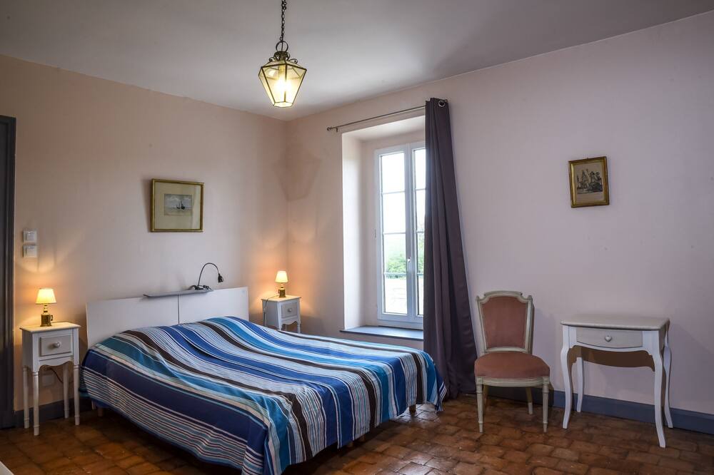 Photo of Bedroom in Ligny-le-Ribault