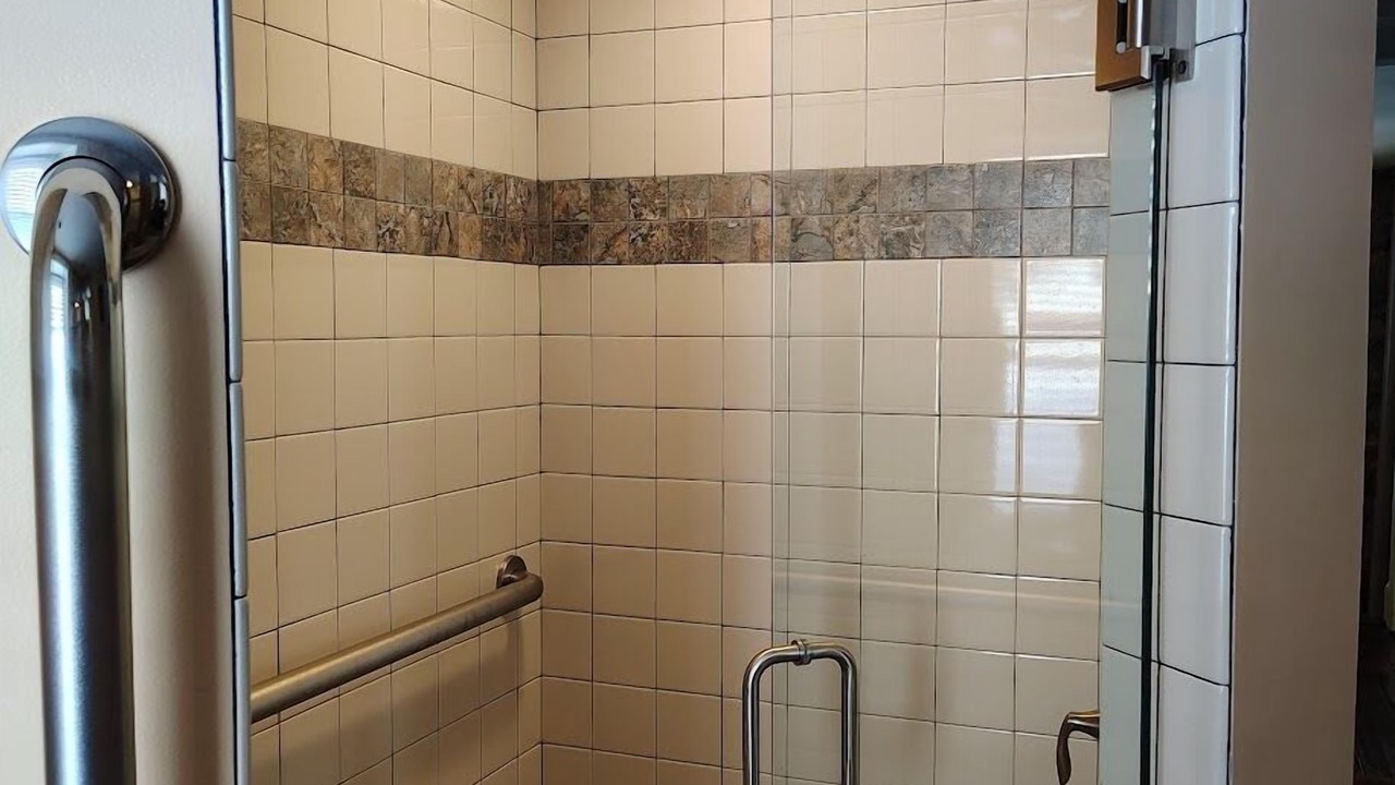 Photo of Bathroom in Reinholds