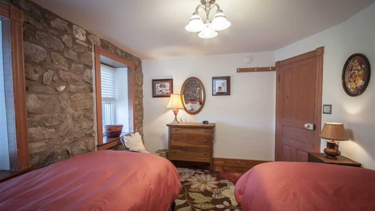 Photo of Others in Reinholds