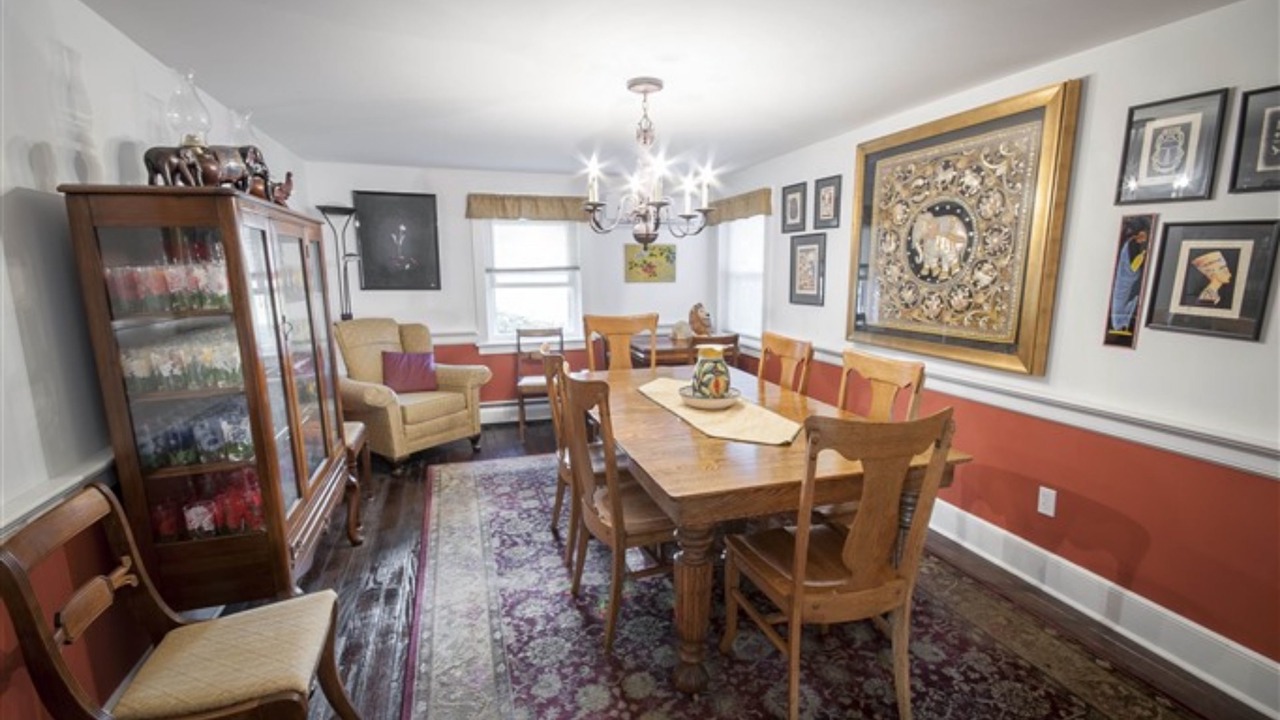 Photo of Others in Reinholds