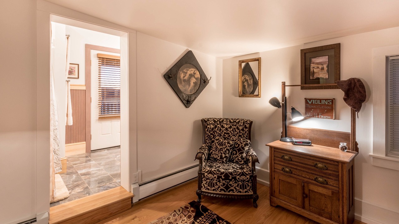 Photo of Bathroom in Reinholds