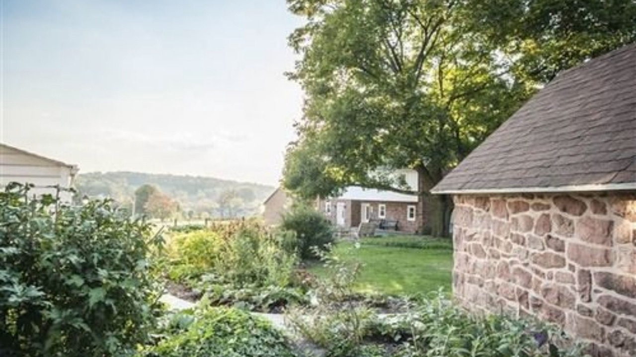 Photo of Outdoor in Reinholds