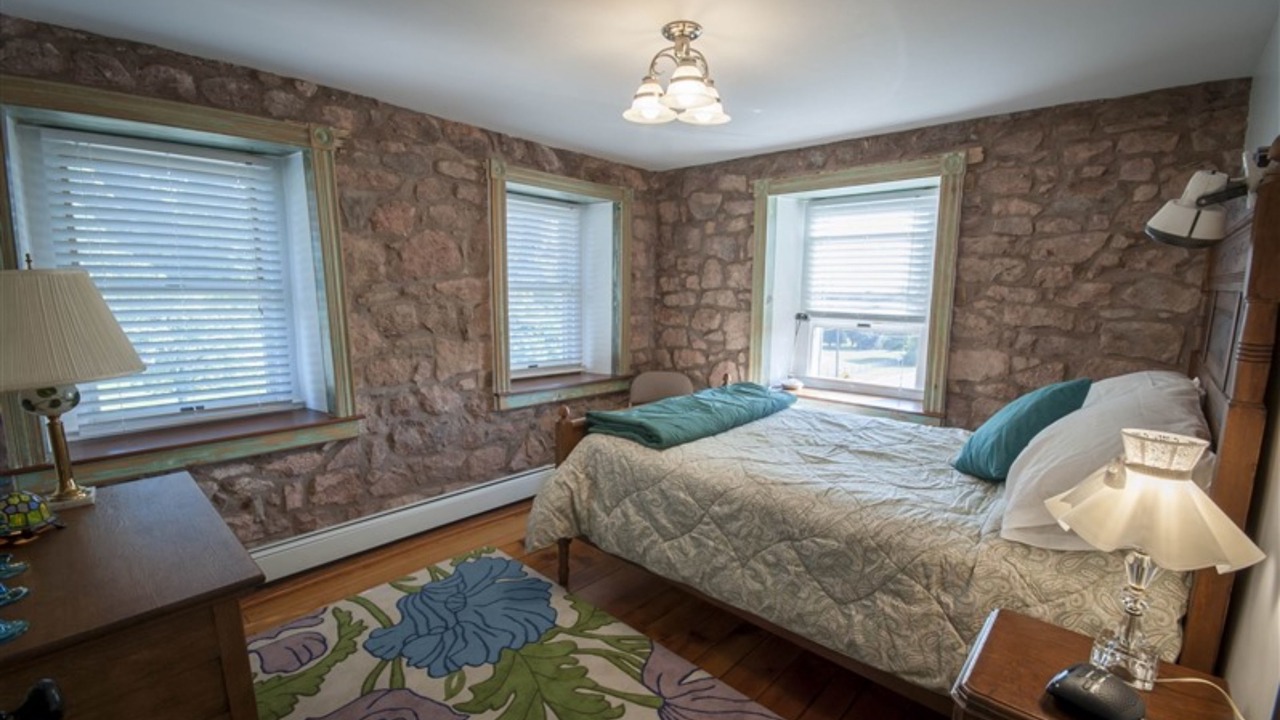 Photo of Bedroom in Reinholds