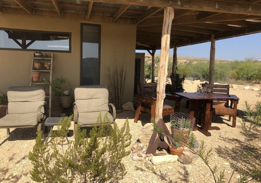 Photo of Patio Balcony in Study Butte-Terlingua