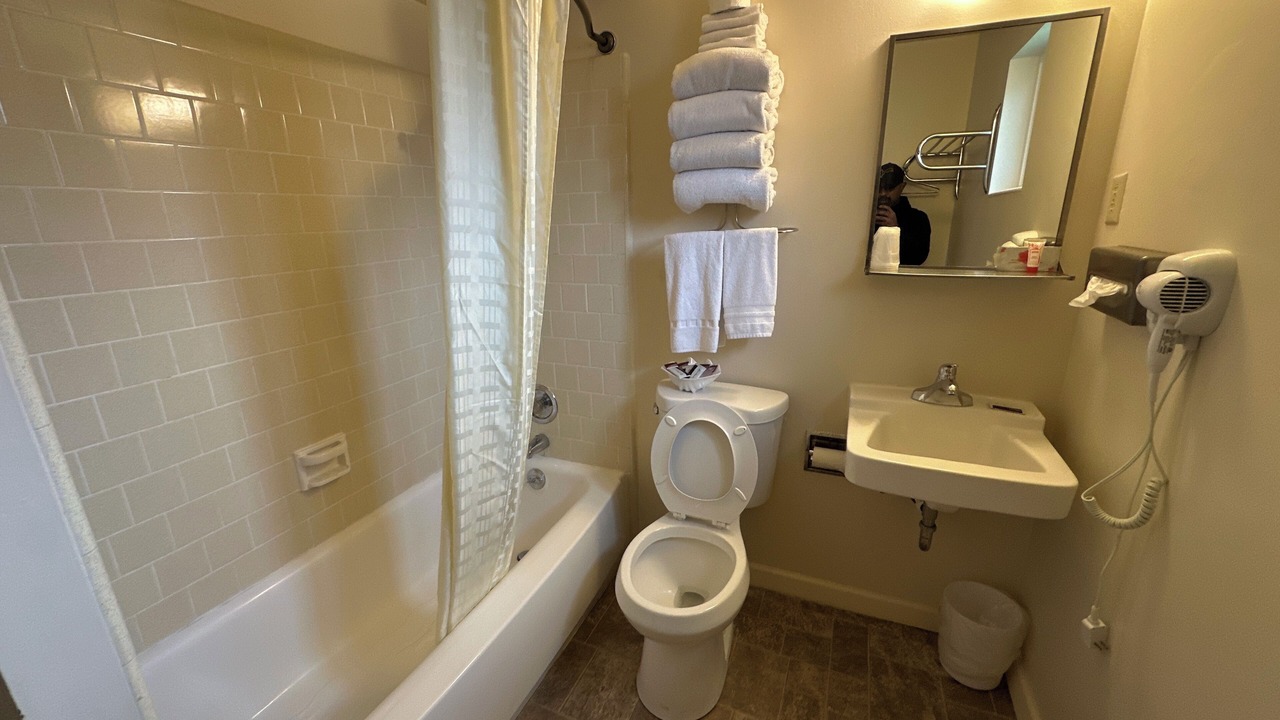 Photo of Bathroom in Winchester Bay