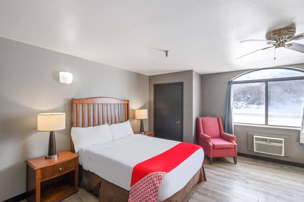 Photo of Bedroom in Edmond