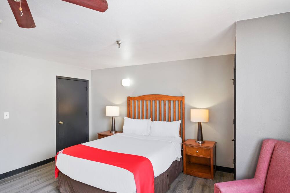 Photo of Bedroom in Edmond