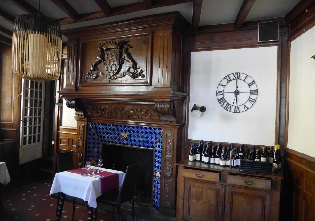 Photo of Others in Quintin