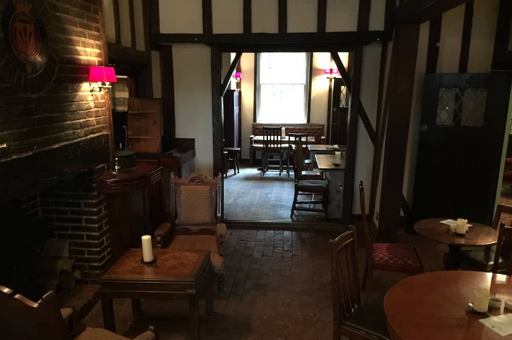 Photo of Others in Chiddingstone Hoath