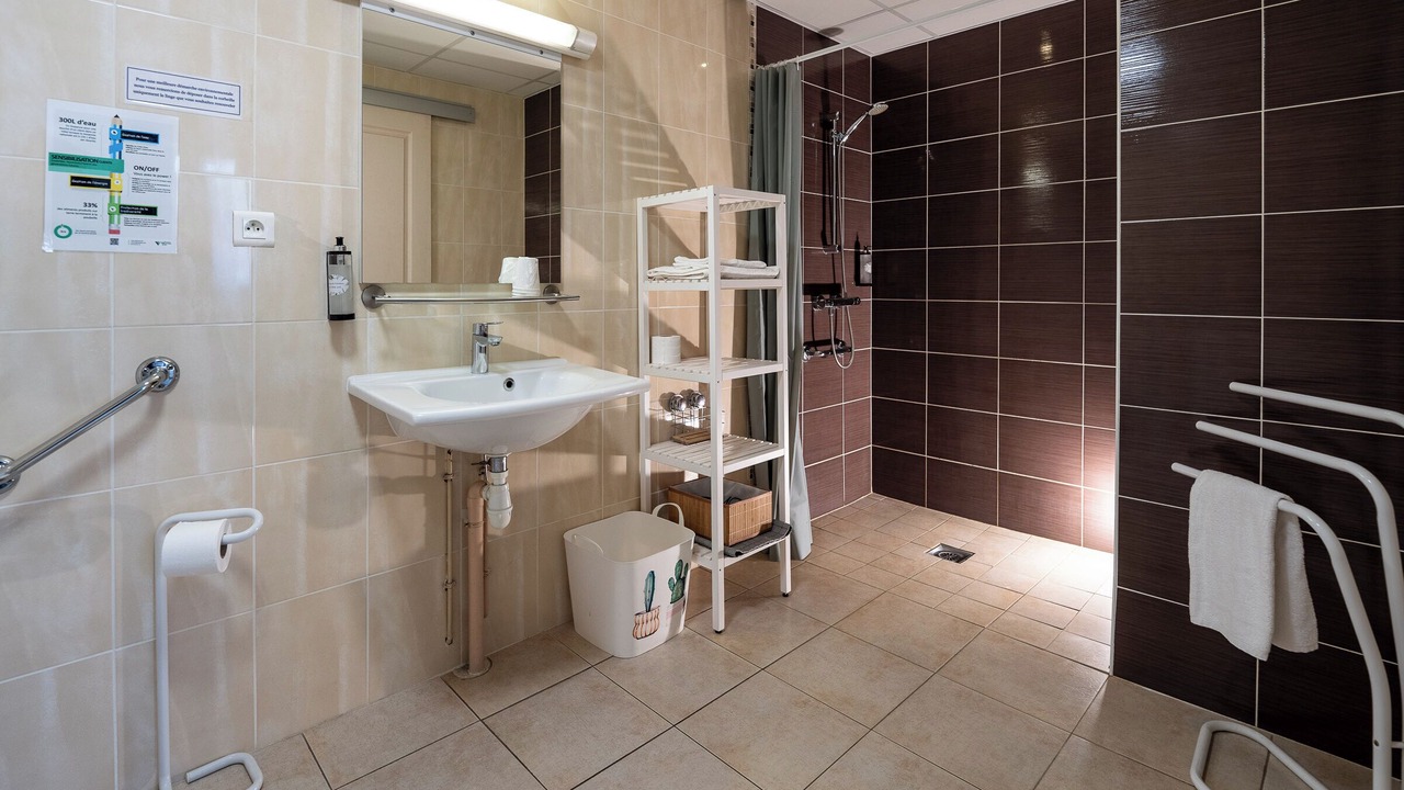 Photo of Bathroom in Poilly-lez-Gien