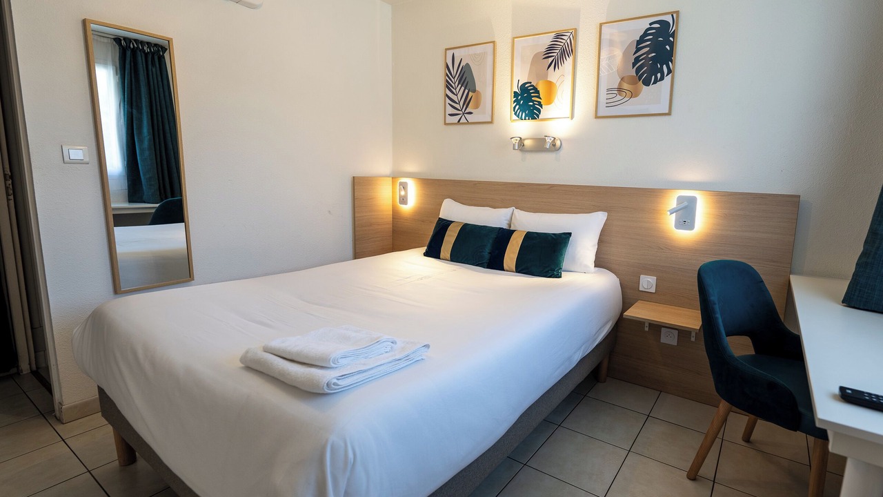 Photo of Bedroom in Poilly-lez-Gien