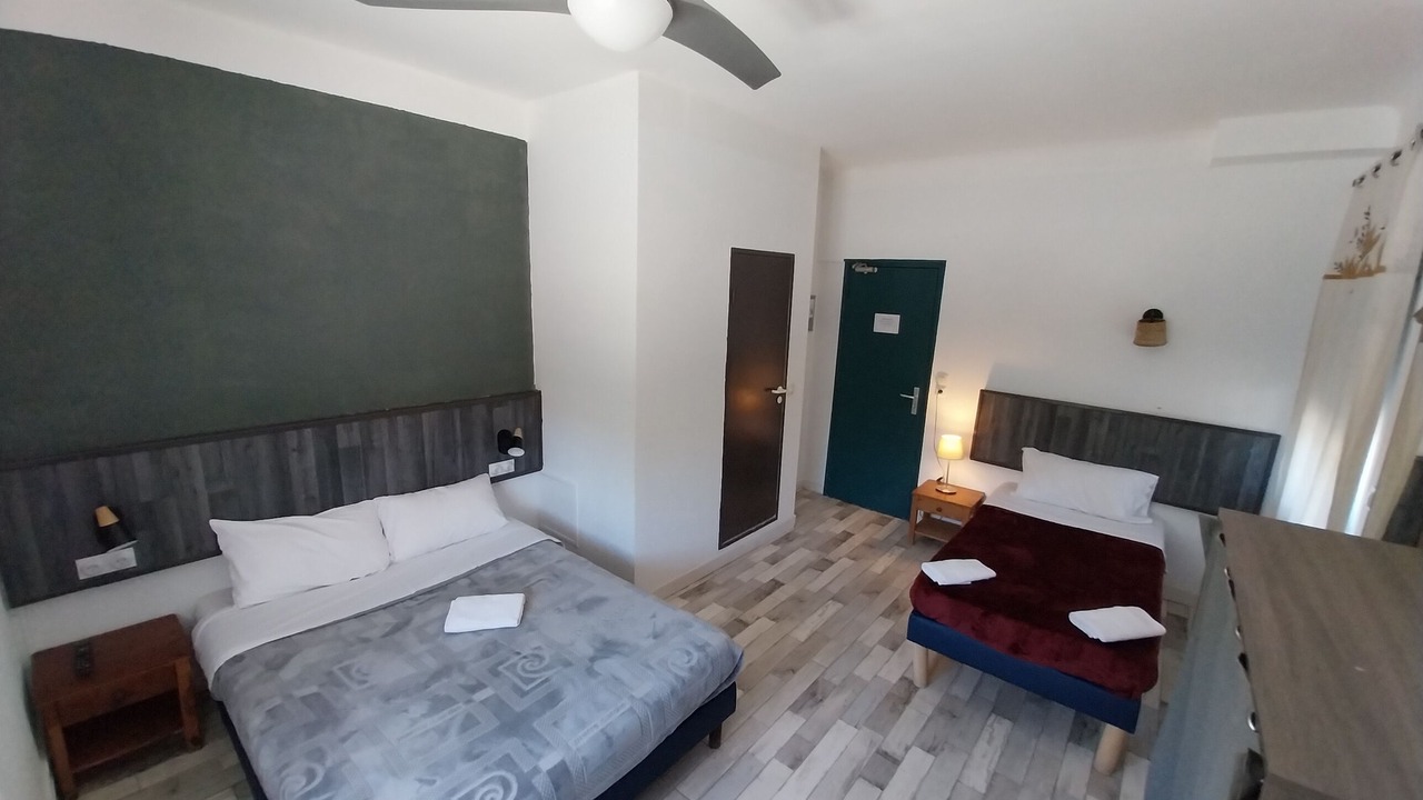 Photo of Bedroom in Saint-Pierre-d'Albigny