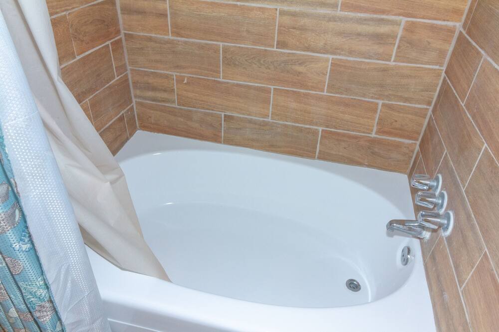 Photo of Bathroom in Brushy Creek